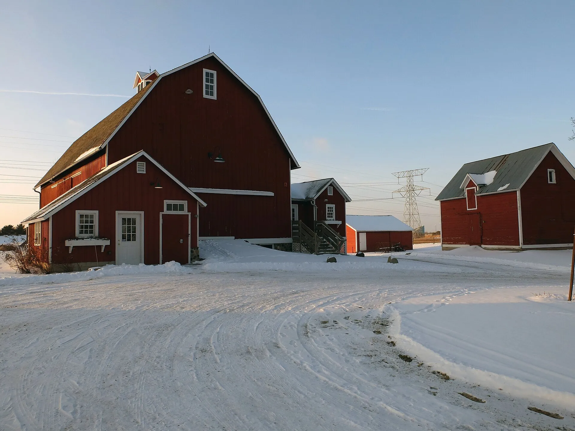 The red barn and outbuildings at Bruentrup Heritage Farm in Maplewood